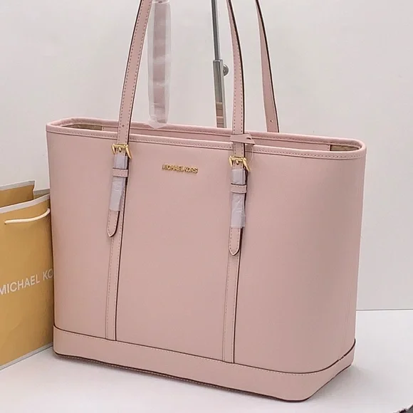 MICHAEL KORS
Jet Set Travel Large Top Zip Shoulder Tote Saffiano Leather

NWT - Picture 14 of 16